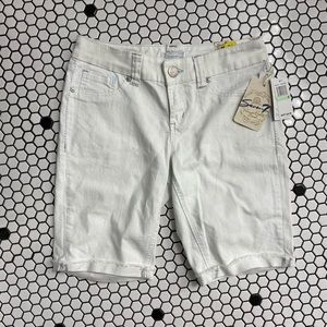 NWT Seven7 Jean shorts size 8